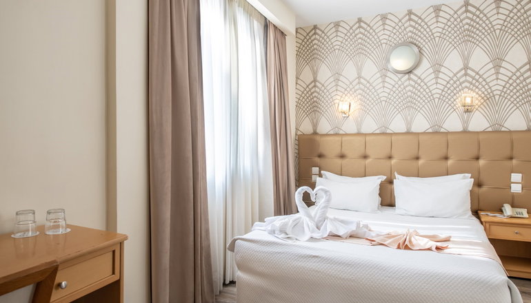 Golden City Hotel