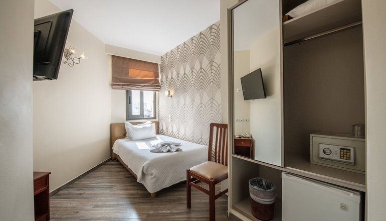 Golden City Hotel