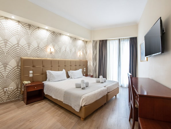 Golden City Hotel