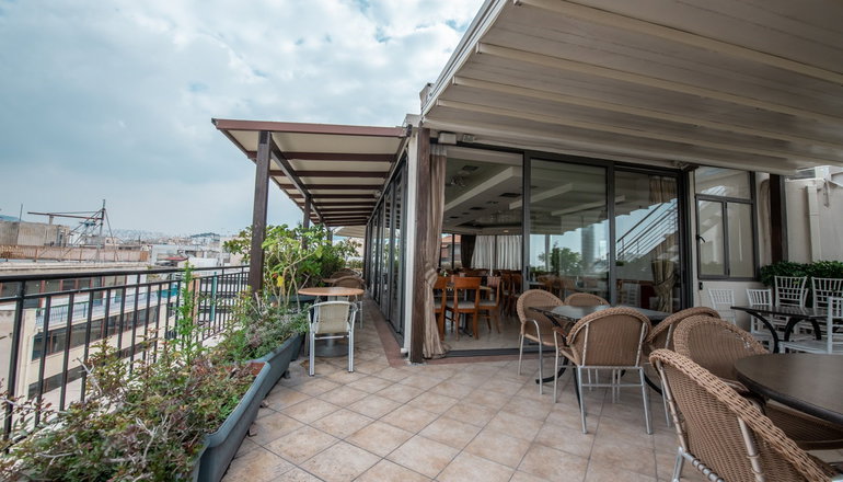 Golden City Hotel