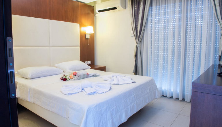 Golden Sun Kokkoni Beach Hotel