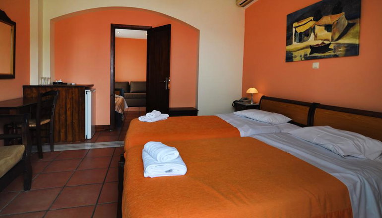 Golden View Beach Hotel