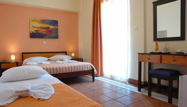 Golden View Beach Hotel