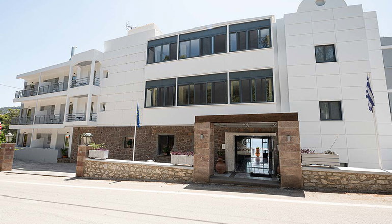 Golden View Beach Hotel