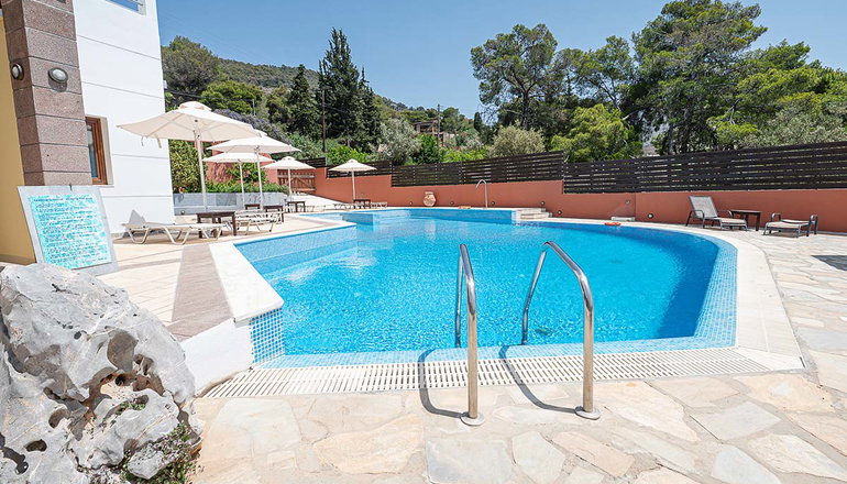 Golden View Beach Hotel