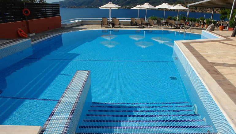 Golden View Beach Hotel