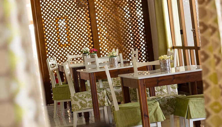 Golden View Beach Hotel