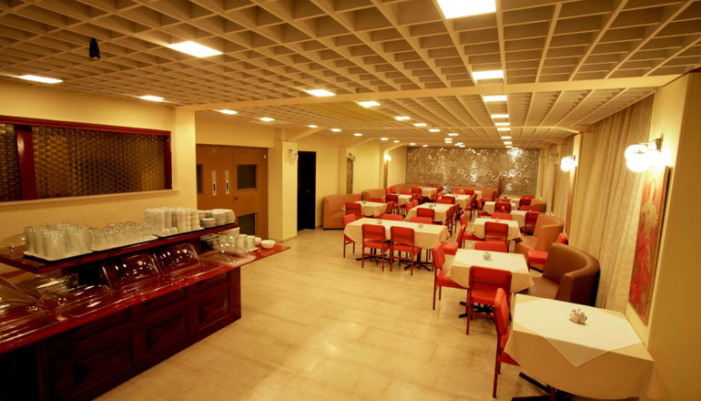 Grand Hotel Loutraki