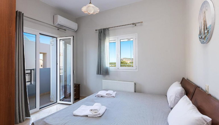 Helena's Aparthotel
