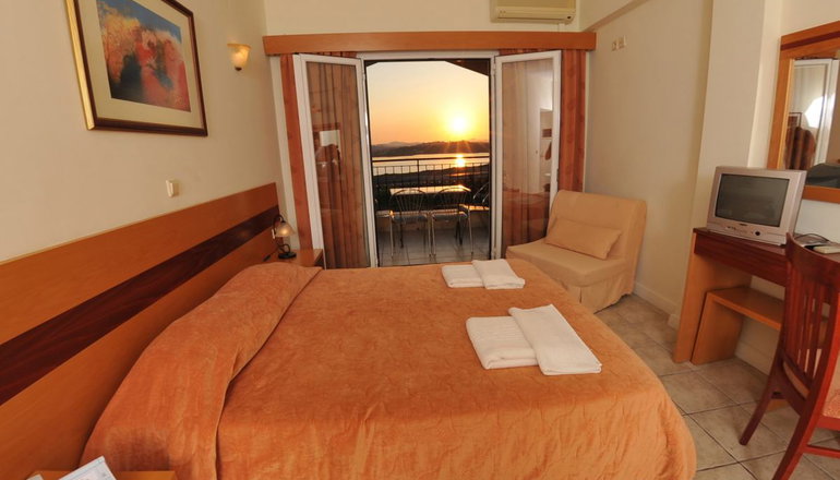 Hellinis Hotel