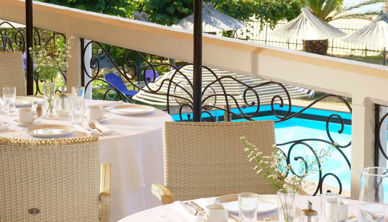 Hotel Kamari Beach