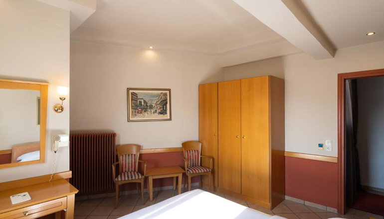 Ntinas Hotel - Τρίκαλα