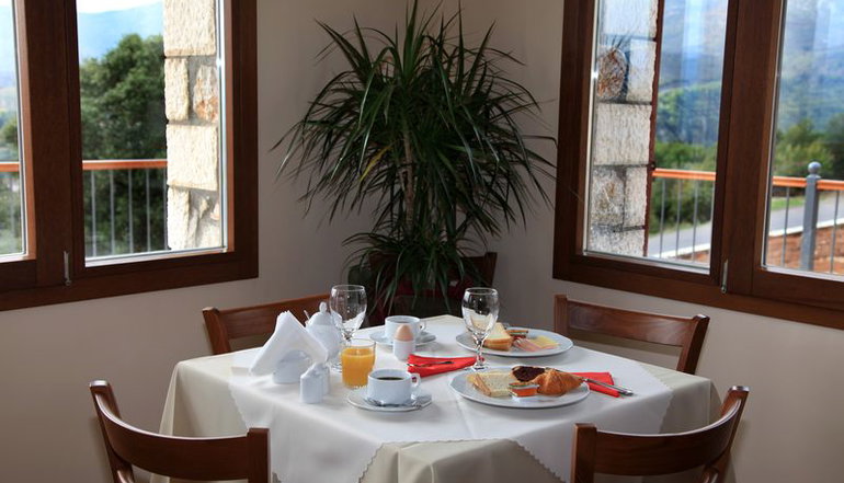 Hotel Pelasgos
