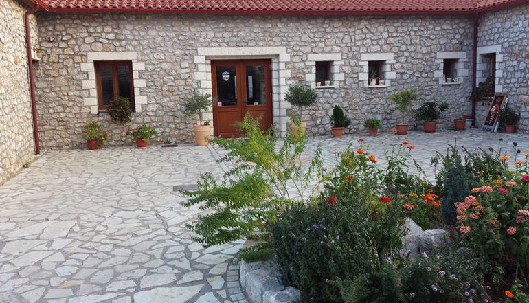 Hotel Pelasgos