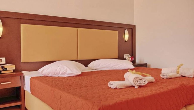 Ikaros Hotel