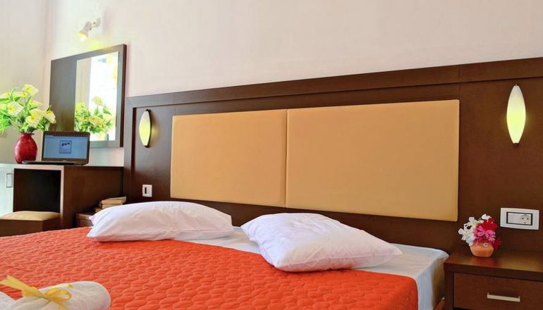 Ikaros Hotel