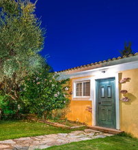 Ilyessa Cottages