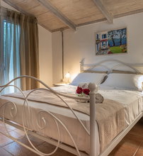 Ilyessa Cottages