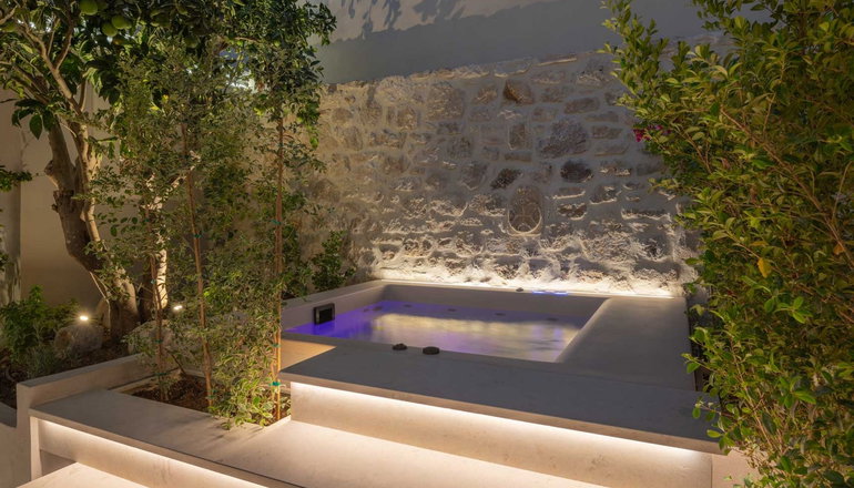Inotropes Boutique Suites