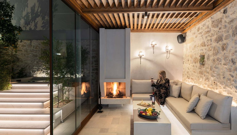 Inotropes Boutique Suites