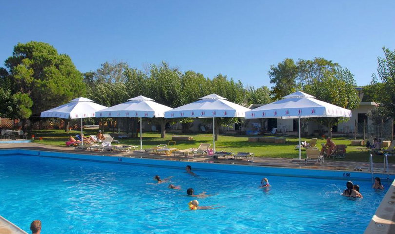 Ionian Beach Hotel - Λακόπετρα Αχαΐας