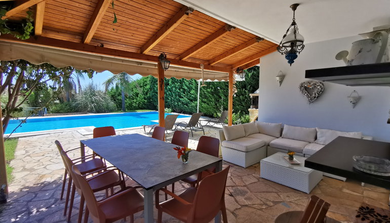 Iridia Resort