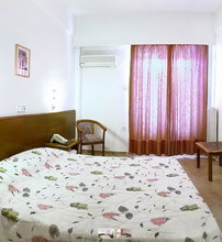 Irinna Hotel