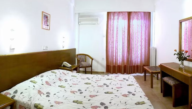 Irinna Hotel