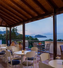Iris Beach Hotel - Μονεμβασιά