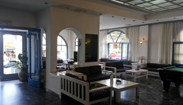 Iro Hotel