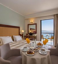 John & George Hotel