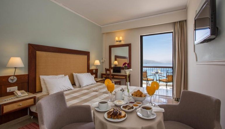 John & George Hotel