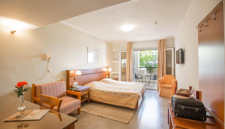 John & George Hotel