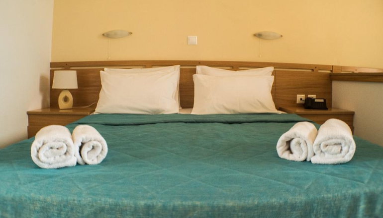 Junior Hotel