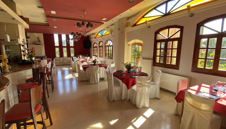 Kaiafas Lake Hotel