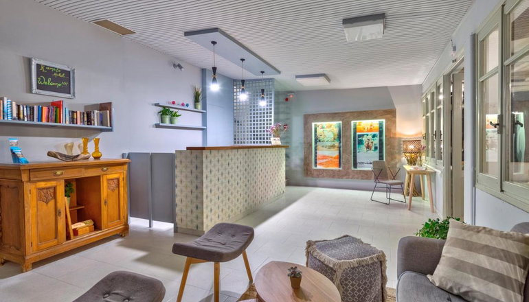 Kamelo Hotel
