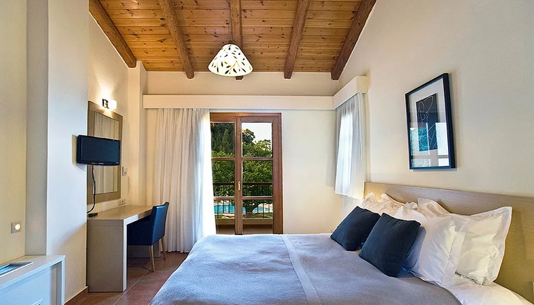 4* Kaminos Resort by Nin & Bau - Λίμνη, Εύβοια