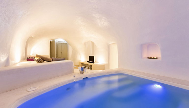 Kampanario Villa Santorini