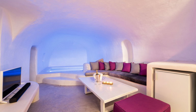 Kampanario Villa Santorini