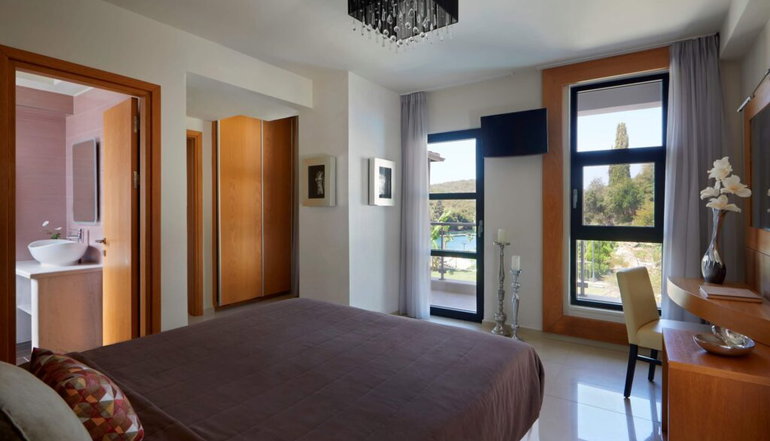 Karvouno Villas