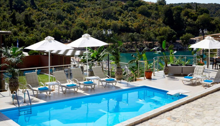 Karvouno Villas