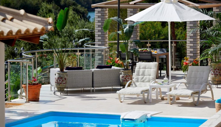 Karvouno Villas