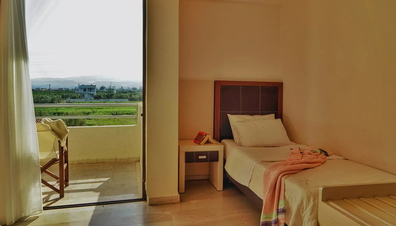 Golden Sun Kokkoni Beach Hotel