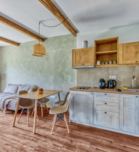 Komody Apartments - Δελφοί
