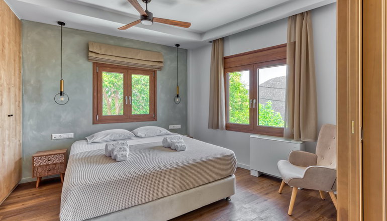 Komody Apartments - Δελφοί