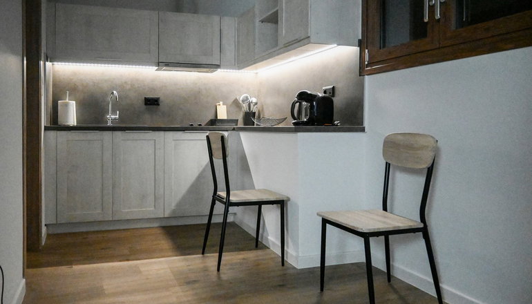 Komody Apartments - Δελφοί