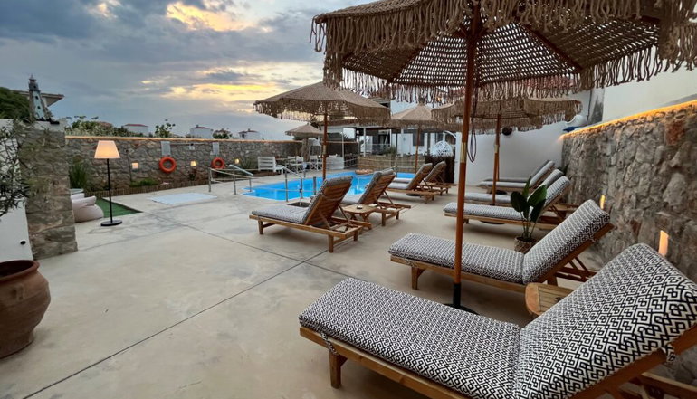 Koukounari Apartments