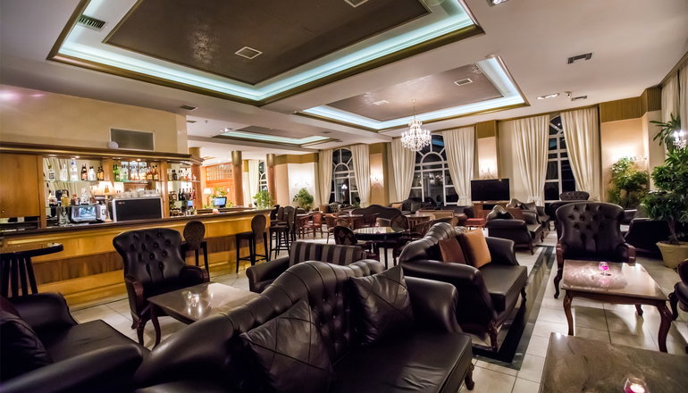 4* Kouros Hotel