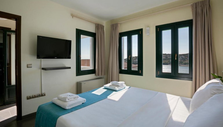 Krinos Suites Hotel