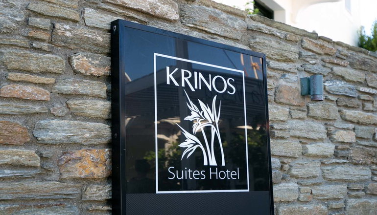 Krinos Suites Hotel - Μπατσί, Άνδρος